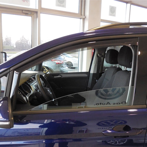 Paravânturi frontale FARAD pentru Volkswagen Touran II 5T (2015–2026), 2 buc., 5 uși